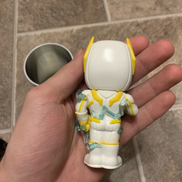 Funko Soda DC Comics The Flash Godspeed 1/15,000 Opened Can Common Variant - Picture 8 of 8